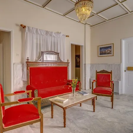 Halaris 2* إرموبولّي