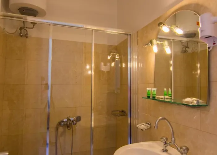 Hotel Halaris Ermoupoli